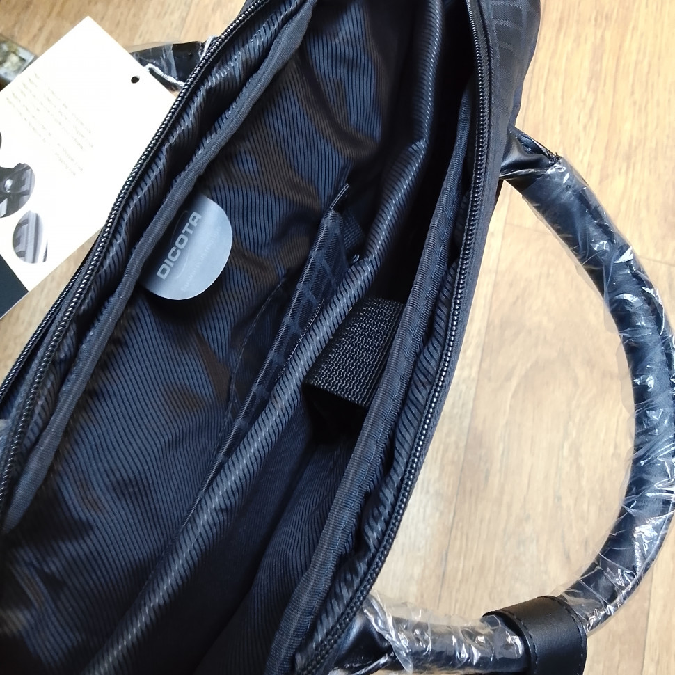 Сумка для ноутбука 14-15" Dicota LadyStyle Black, размер 380 x 325 x 100 мм