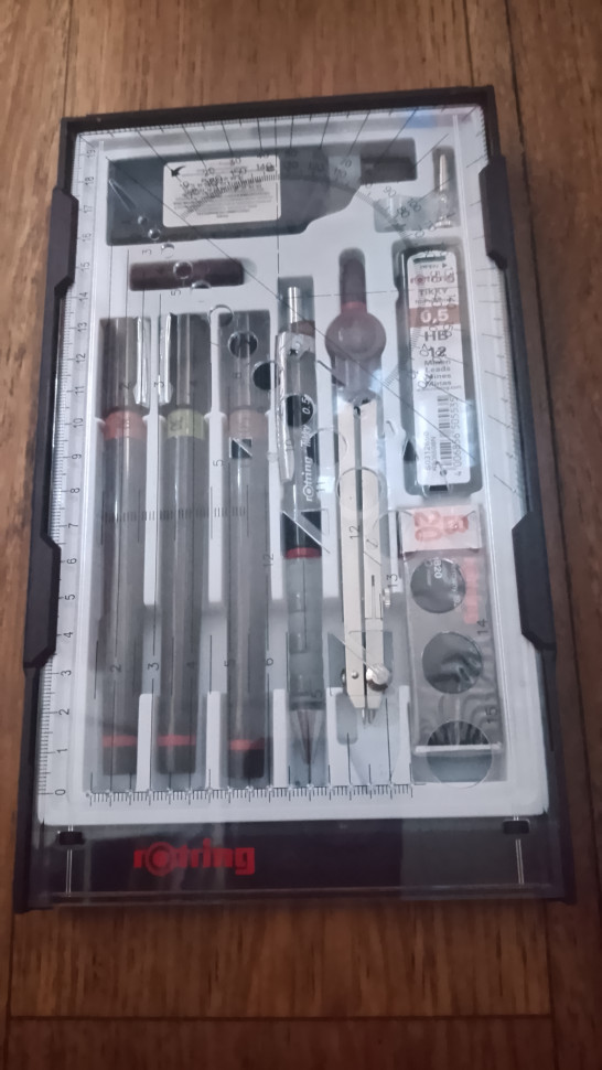 Набор изографов Rotring Master Set, 10 предметов - изографы 0.1, 0.3 и 0.5 мм, тушь, циркуль с адаптером и запасными грифелями для циркуля, карандаш 0.5 HB с 12 запасными грифелями для карандаша, ластик B20, Rotring S0699420 