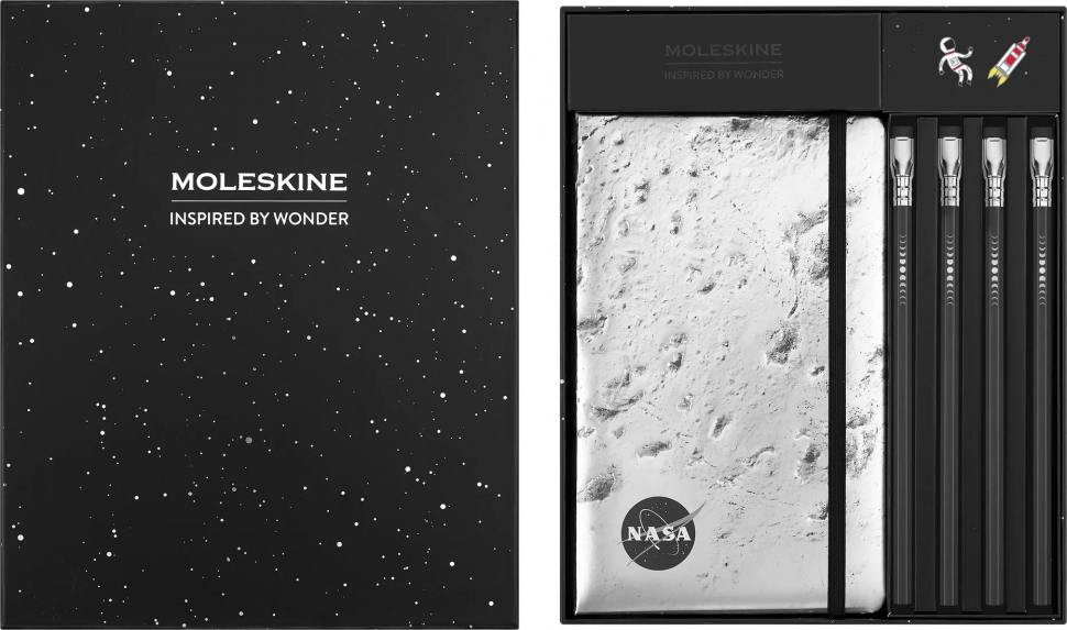 Набор Moleskine Limited Edition NASA-inspired Large - блокнот 130 х 210 мм с линовкой в линию, четыре карандаша и два шильда